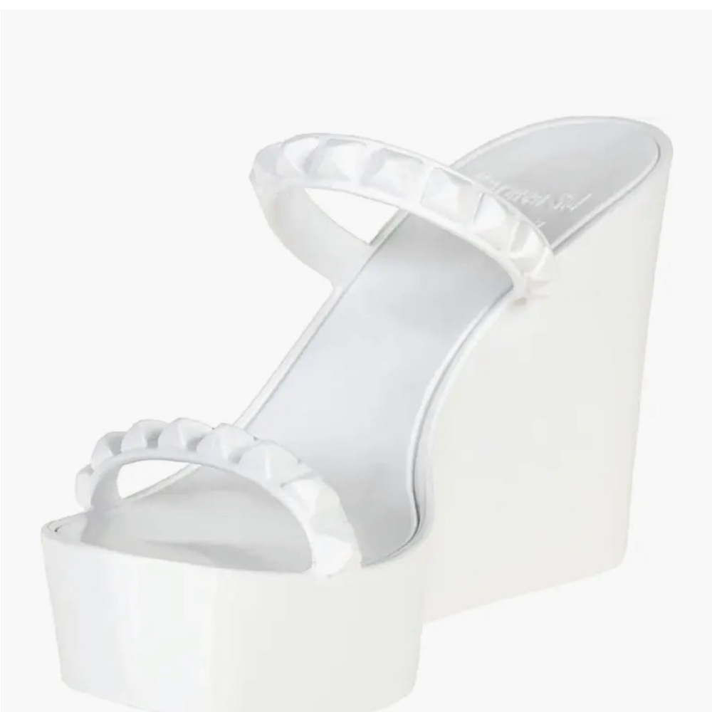 Tonino Pump CARMEN SOL